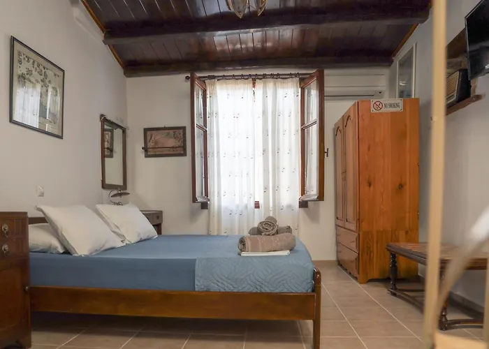 Calle Veneziana Chania (Crete)