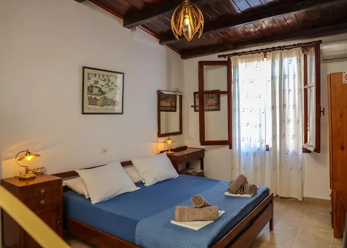 Calle Veneziana Chania (Crete)