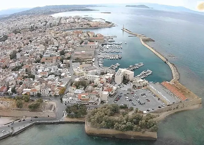 Calle Veneziana Chania (Crete)